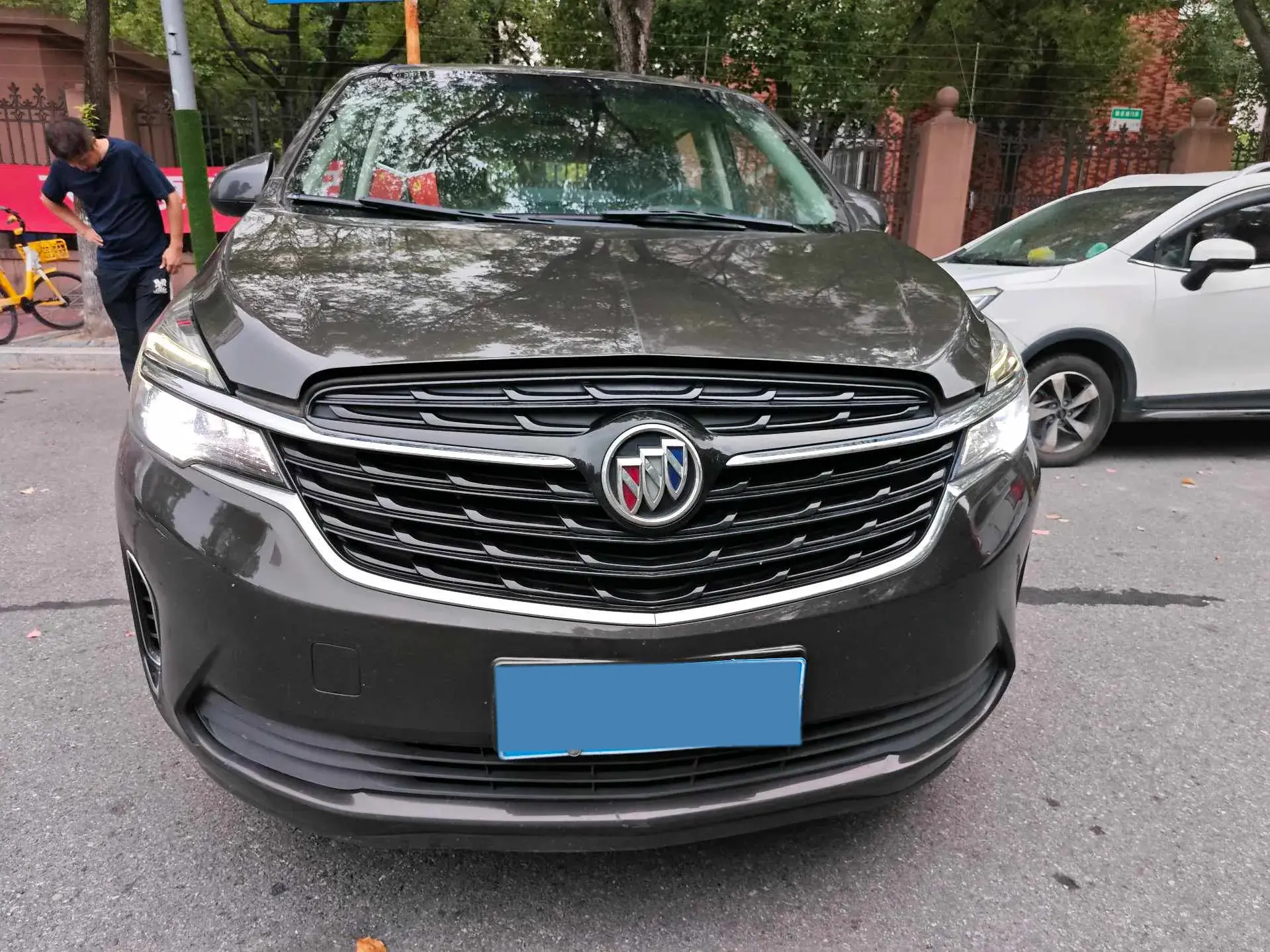 2022 BUICK GL8 thumbnail 3