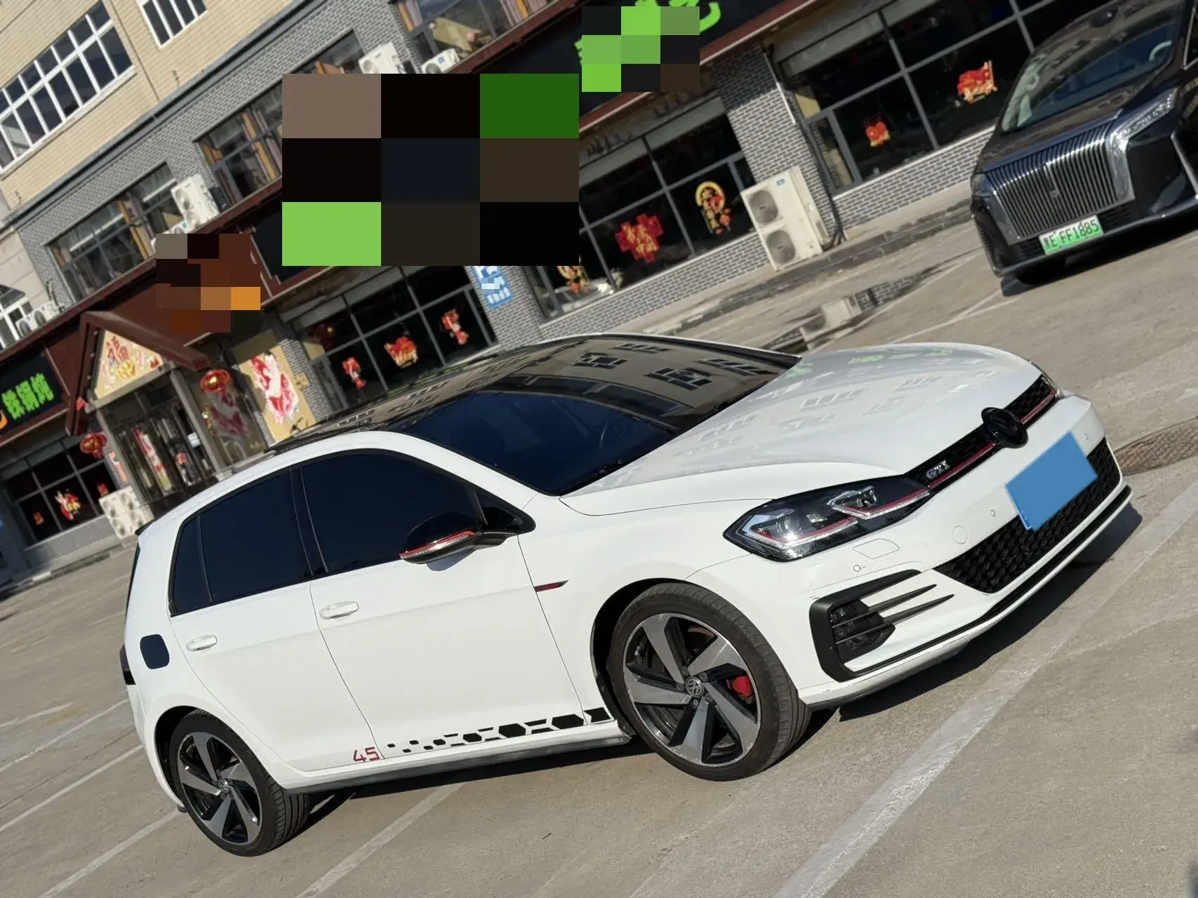 2018 VOLKSWAGEN GOLFGTI thumbnail 3