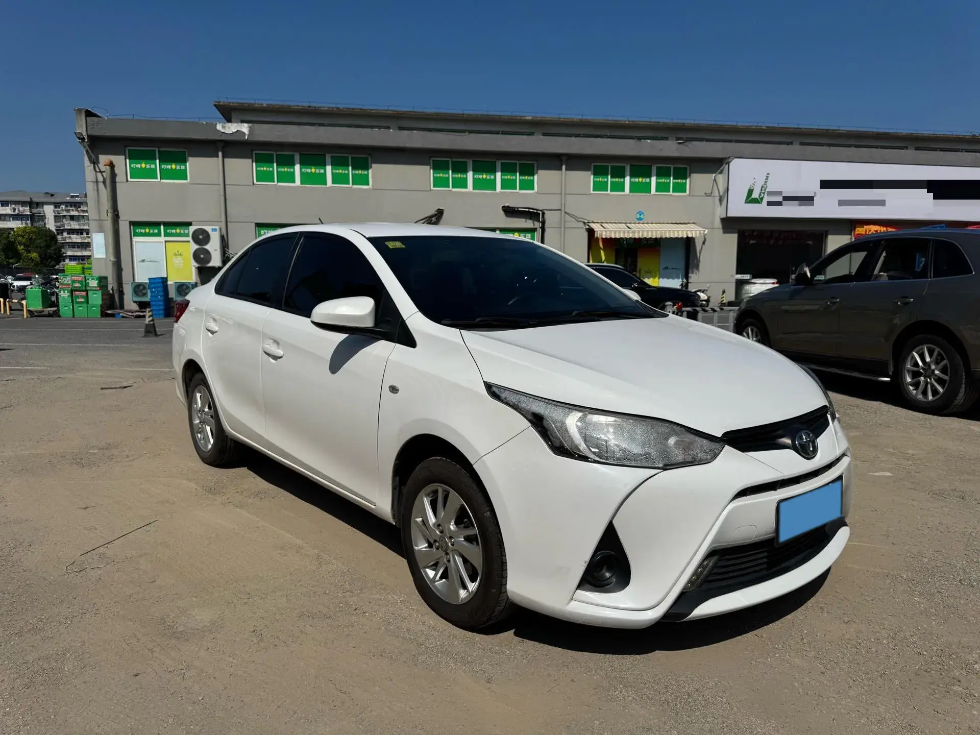 2017 TOYOTA YARIS thumbnail 2