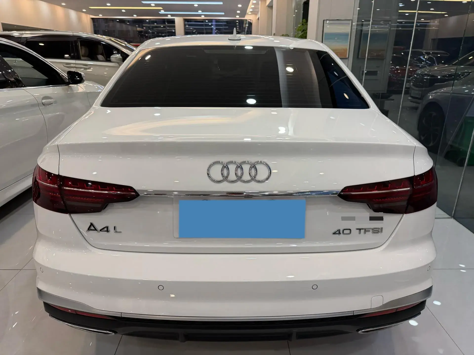 2024 AUDI A4L thumbnail 4