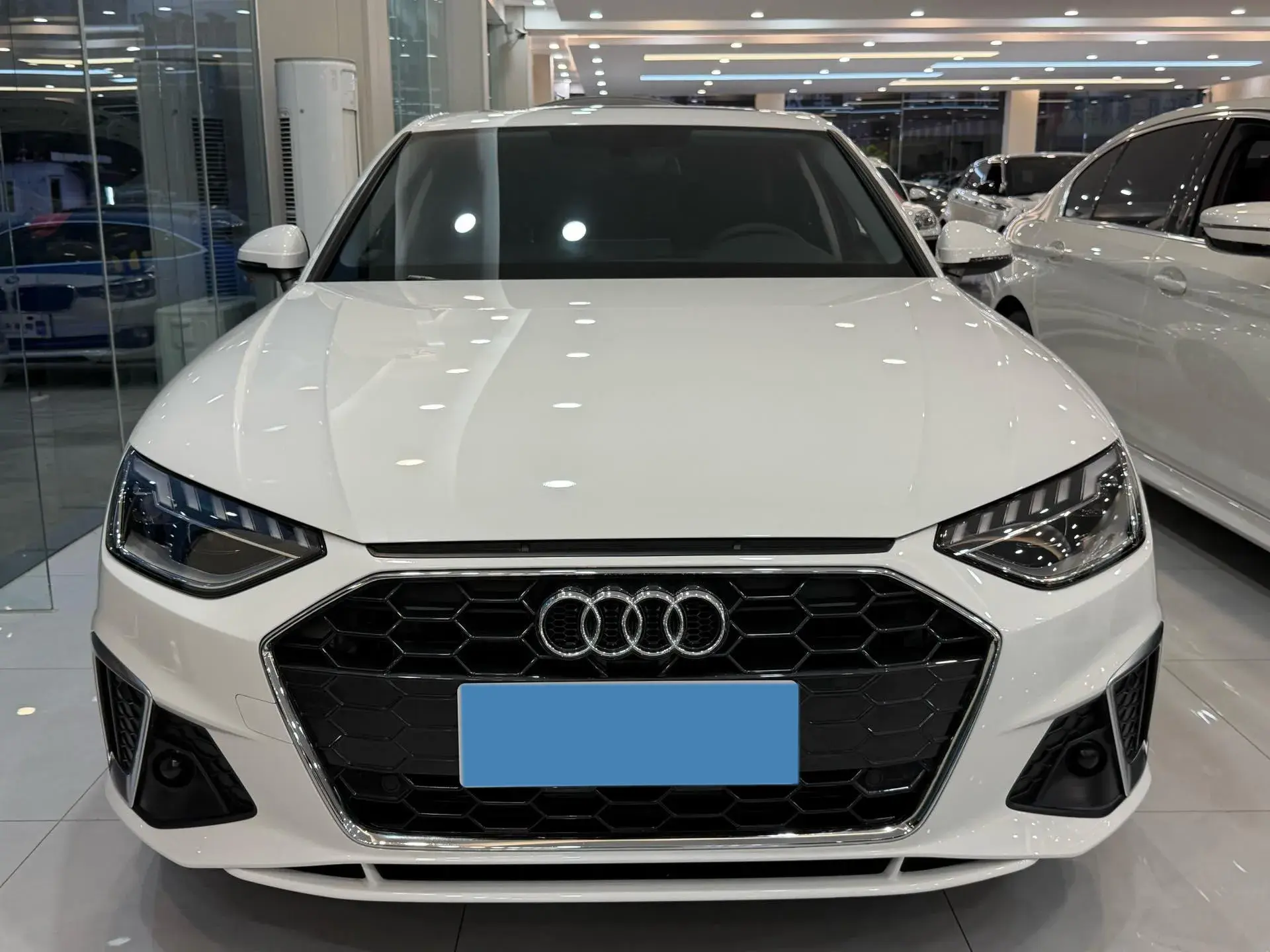 2024 AUDI A4L thumbnail 2