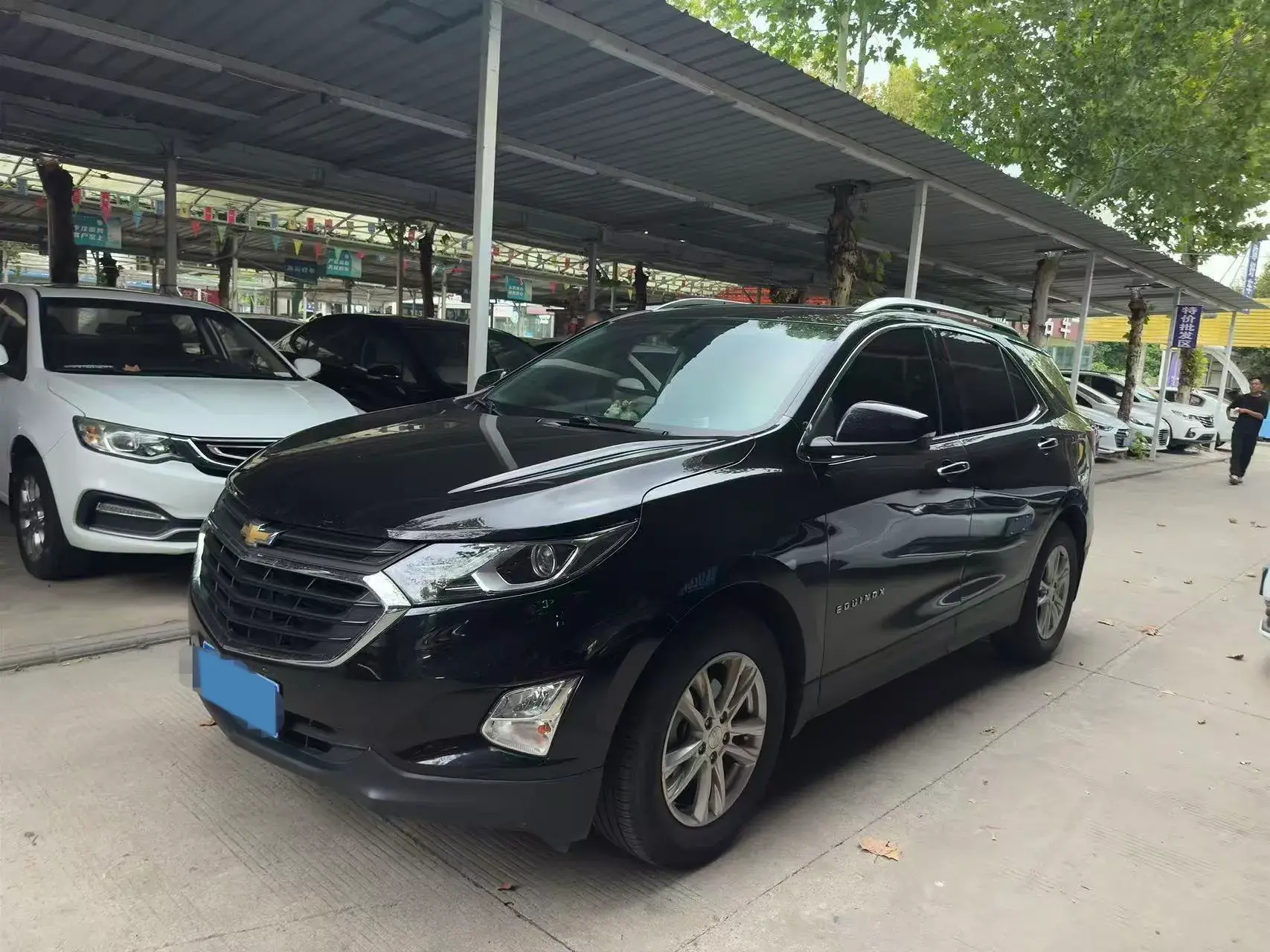 2019 CHEVROLET EQUINOX view 1