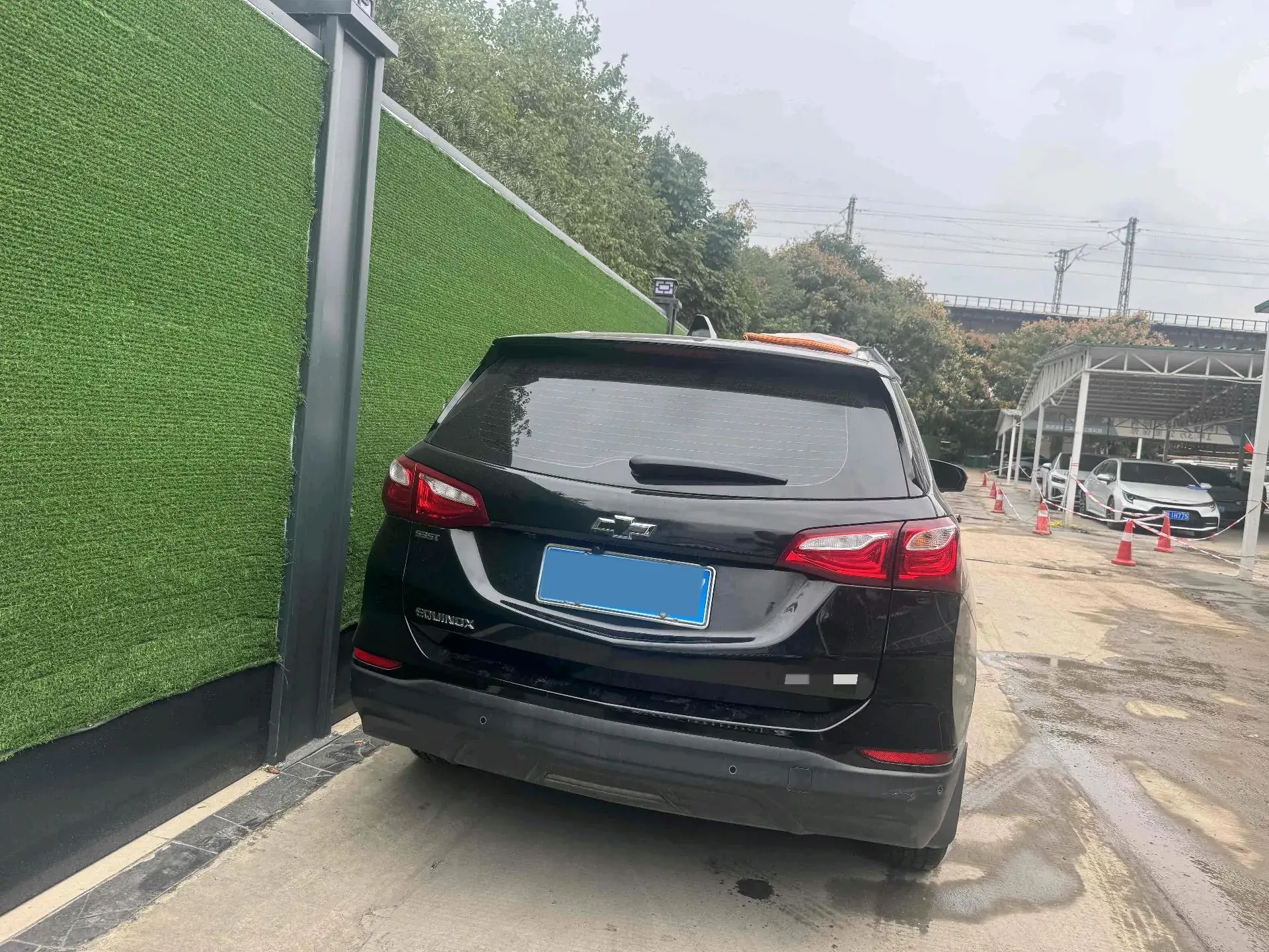 2019 CHEVROLET EQUINOX thumbnail 2