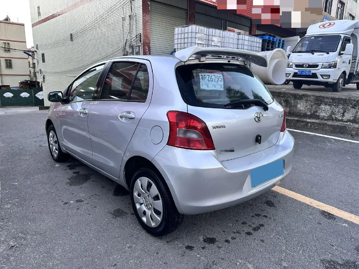 2011 Toyota Yaris 1.6L 118HP L4 4AT,autocango,china used car exporter,china ev exporter,chinese used car exporter,chinese used ev exporter