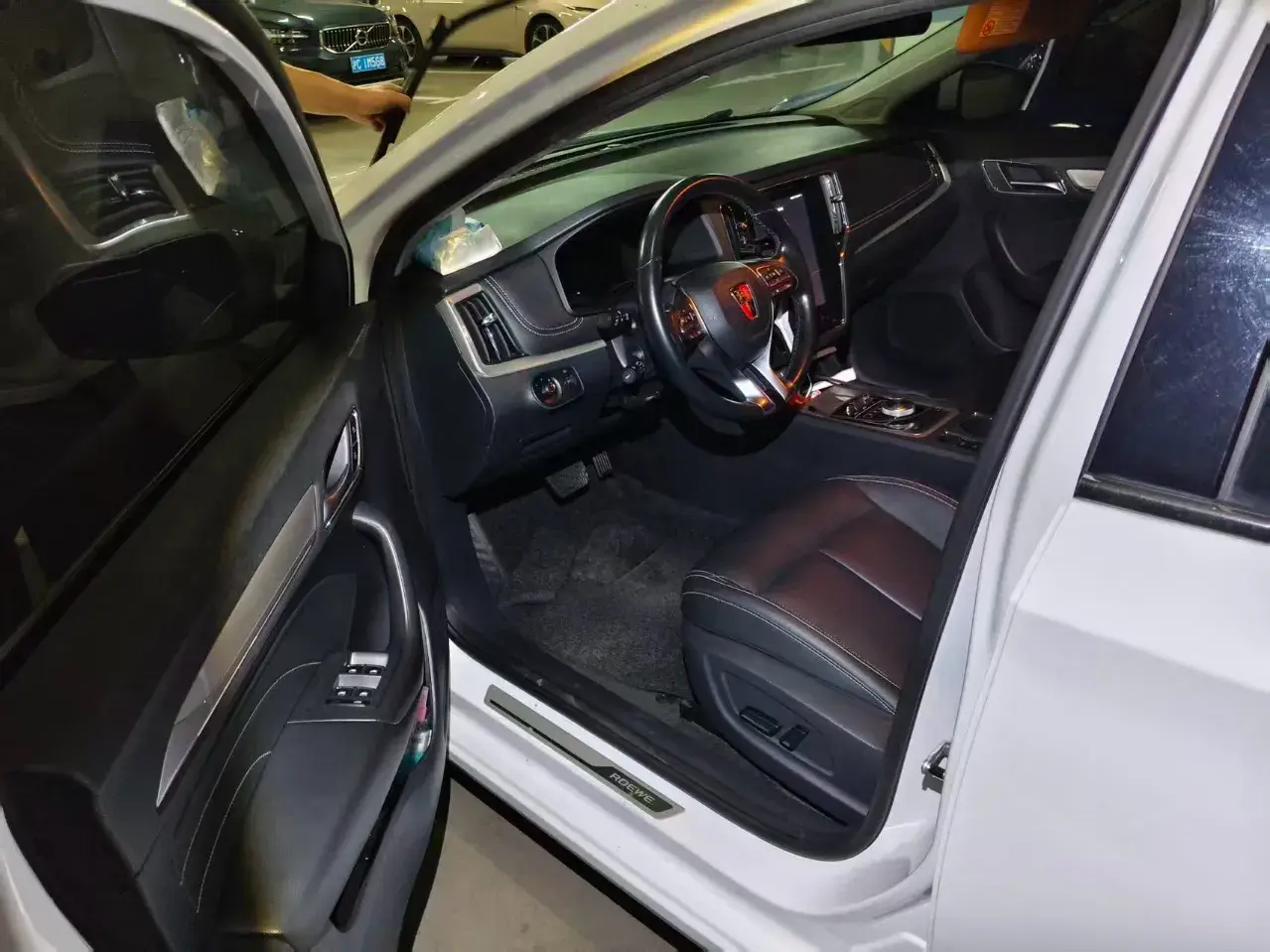 2019 ROEWE I6 thumbnail 4