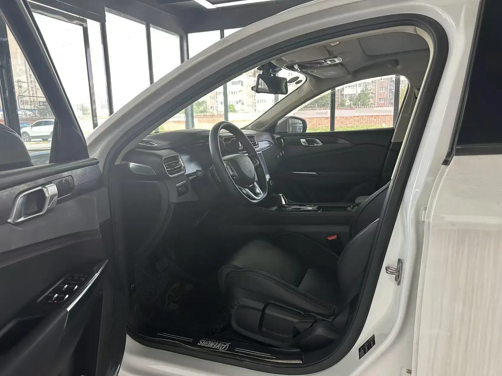 2019 LYNK&CO 02 thumbnail 2