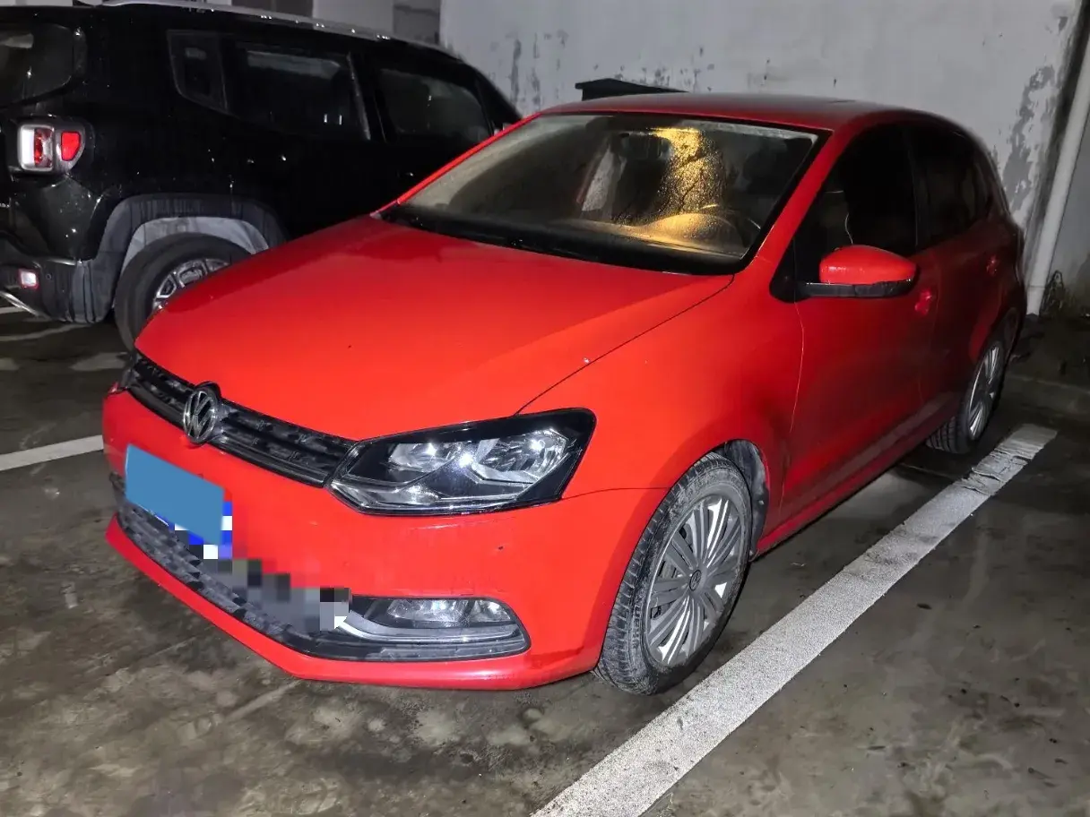 2018 VOLKSWAGEN POLO view 1