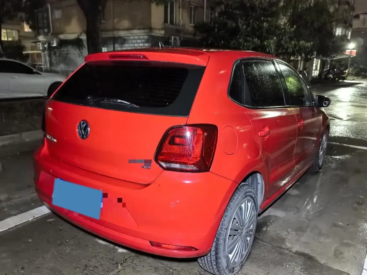 2018 VOLKSWAGEN POLO thumbnail 2