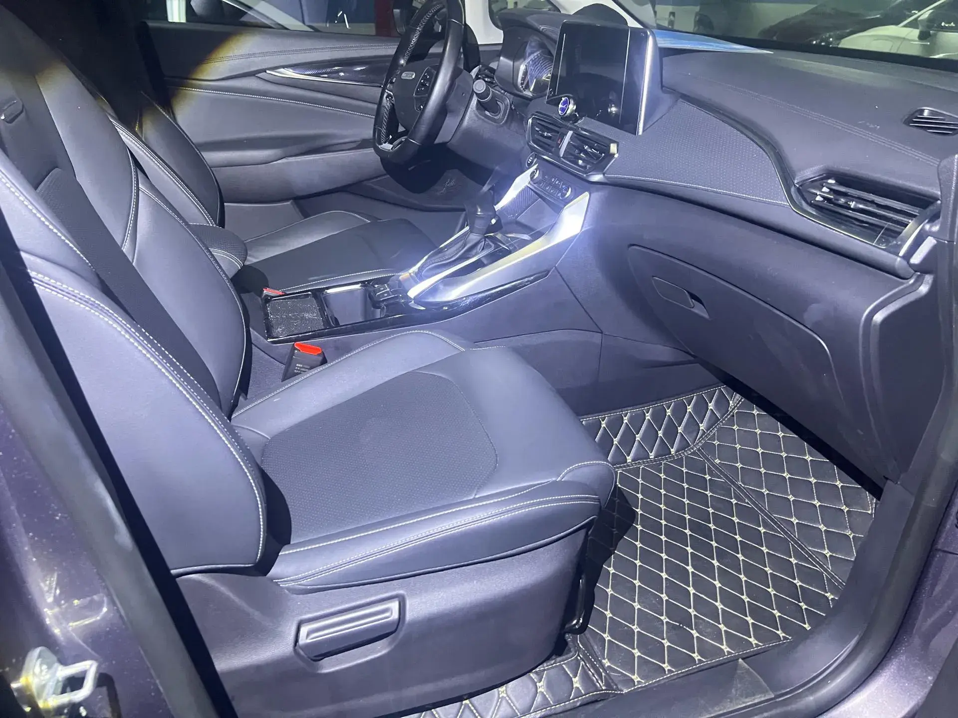 2019 MAXUS G50 thumbnail 4