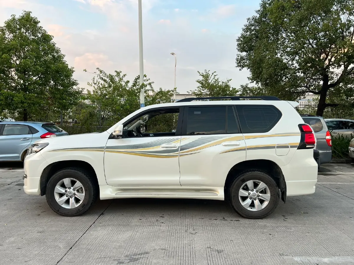 2020 Toyota Yaris 1.6T 261HP L3 6MT,autocango,china used car exporter,china ev exporter,chinese used car exporter,chinese used ev exporter