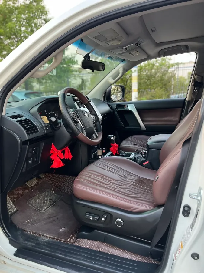 2020 Toyota Yaris 1.6T 261HP L3 6MT,autocango,china used car exporter,china ev exporter,chinese used car exporter,chinese used ev exporter