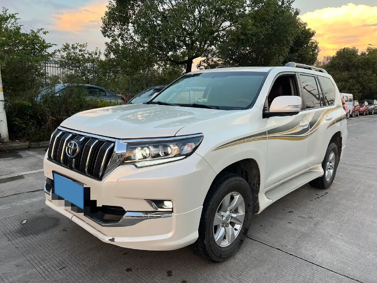 2020 Toyota Yaris 1.6T 261HP L3 6MT,autocango,china used car exporter,china ev exporter,chinese used car exporter,chinese used ev exporter