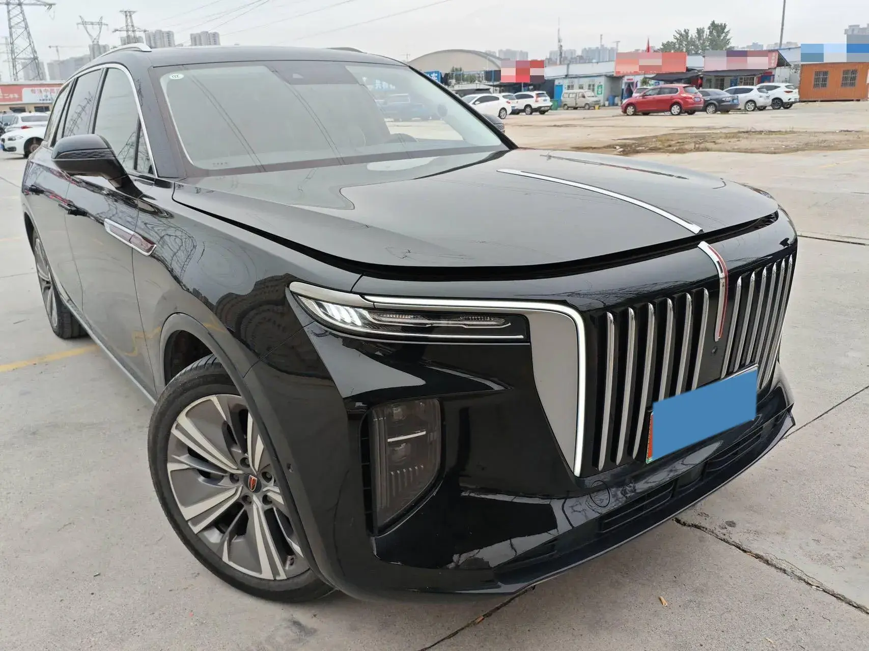 2022 HONGQI E-HS9 thumbnail 2