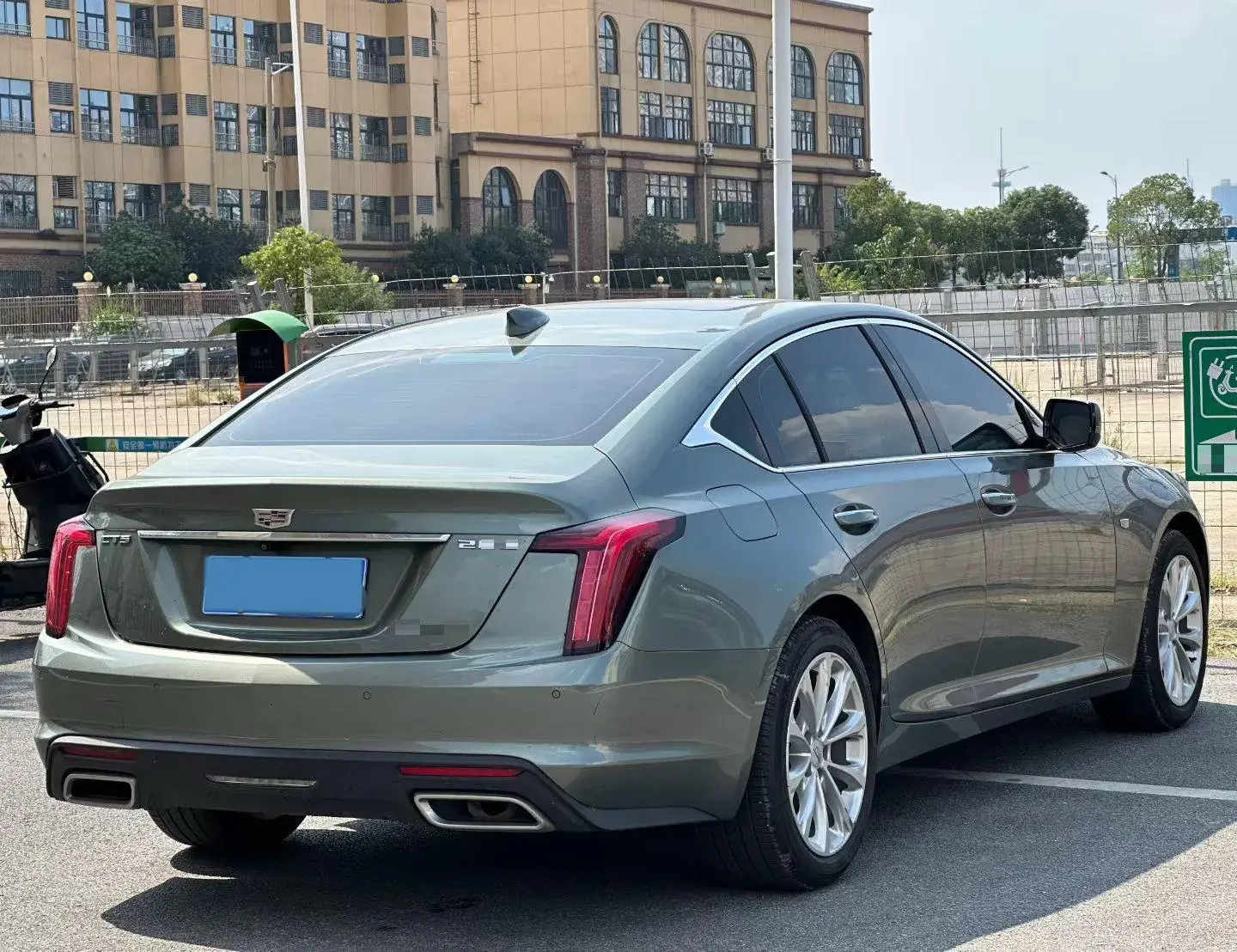 2023 CADILLAC CT5 thumbnail 3