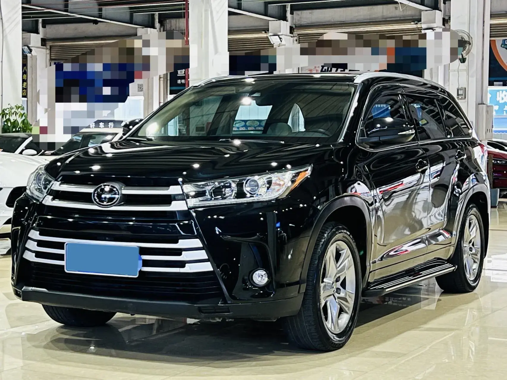 2018 TOYOTA HIGHLANDER view 1
