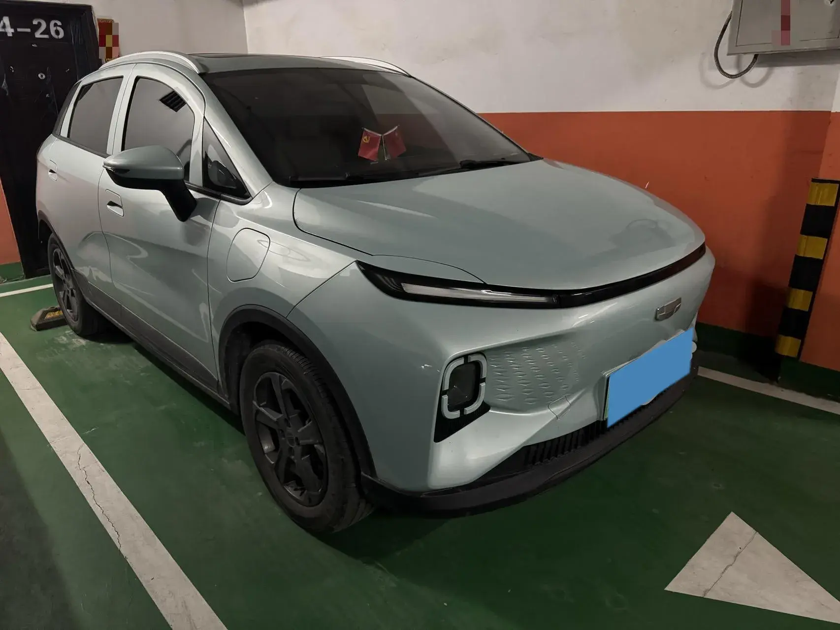 2023 GEOMETRY E thumbnail 2