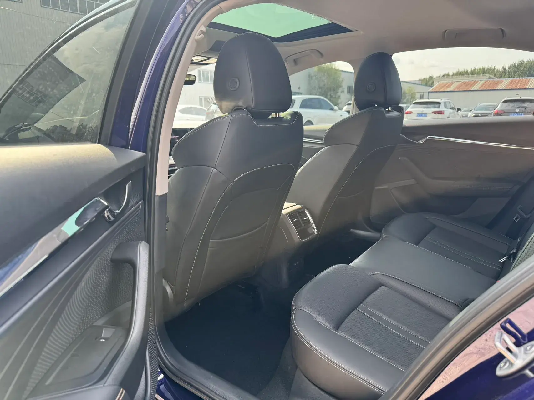 2021 SKODA OCTAVIA thumbnail 4