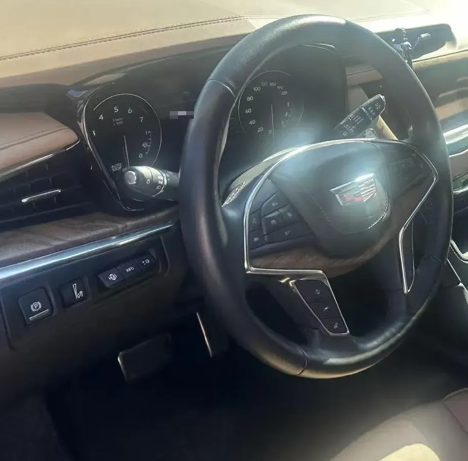 2021 Cadillac XT5 2.0T 237HP L4 9AT,autocango,china used car exporter,china ev exporter,chinese used car exporter,chinese used ev exporter