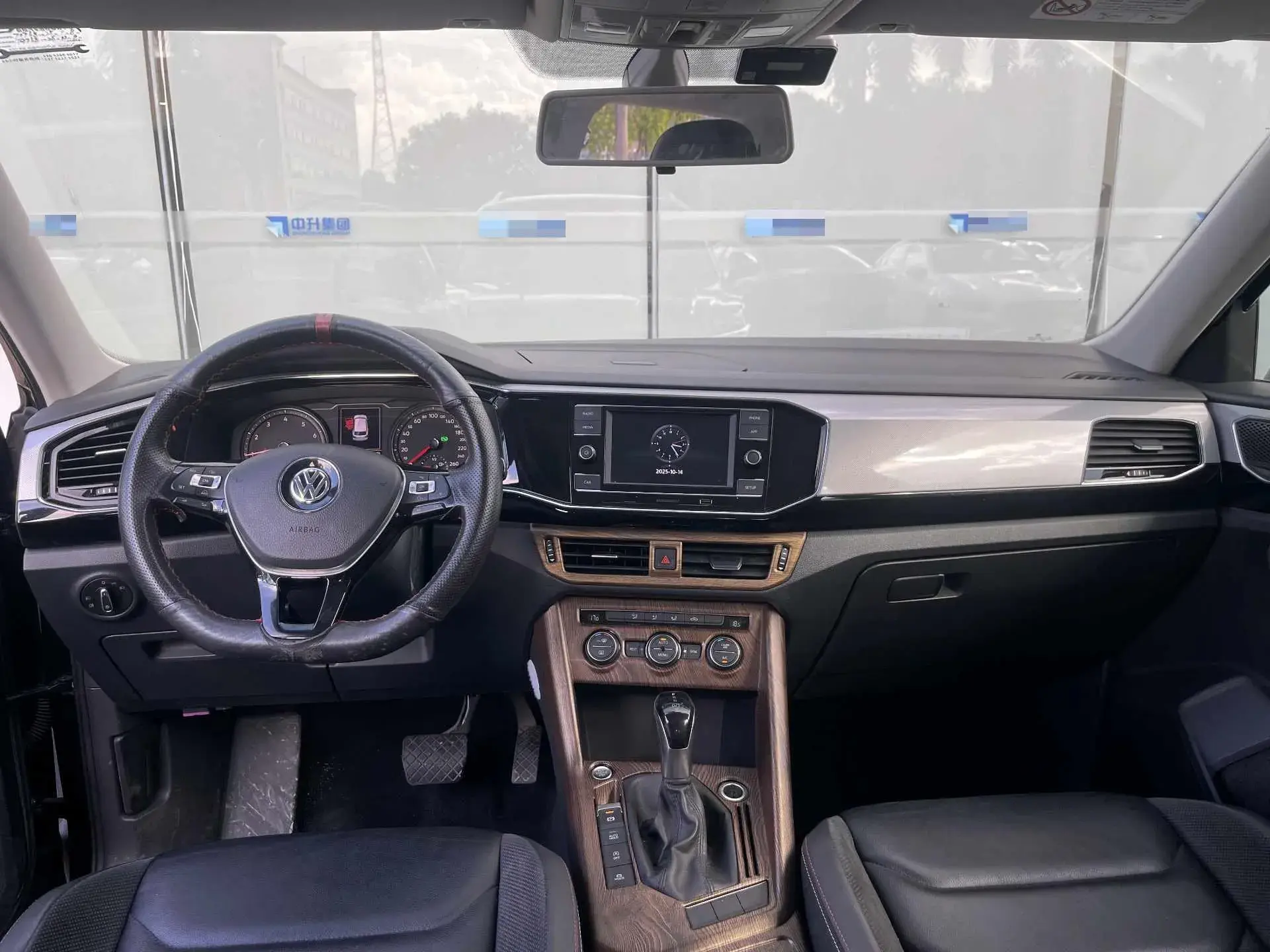 2019 VOLKSWAGEN TAYRON thumbnail 4