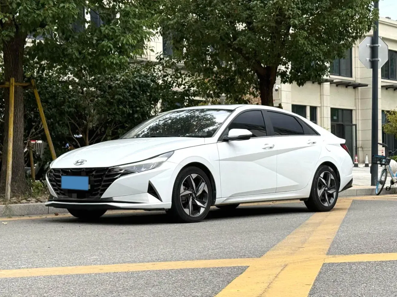 2021 HYUNDAI ELANTRA view 1