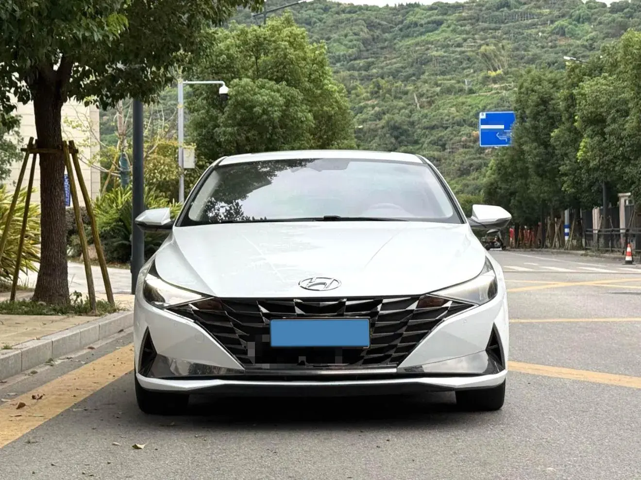 2021 HYUNDAI ELANTRA thumbnail 2