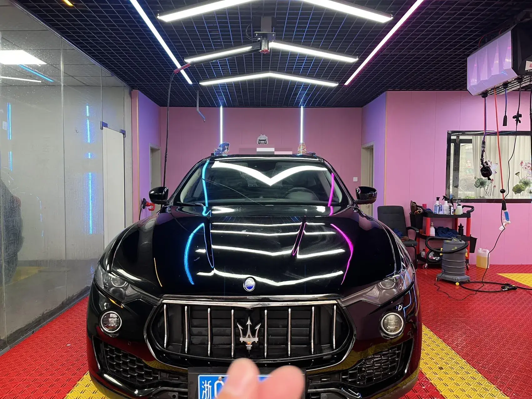 2016 MASERATI LEVANTE thumbnail 2