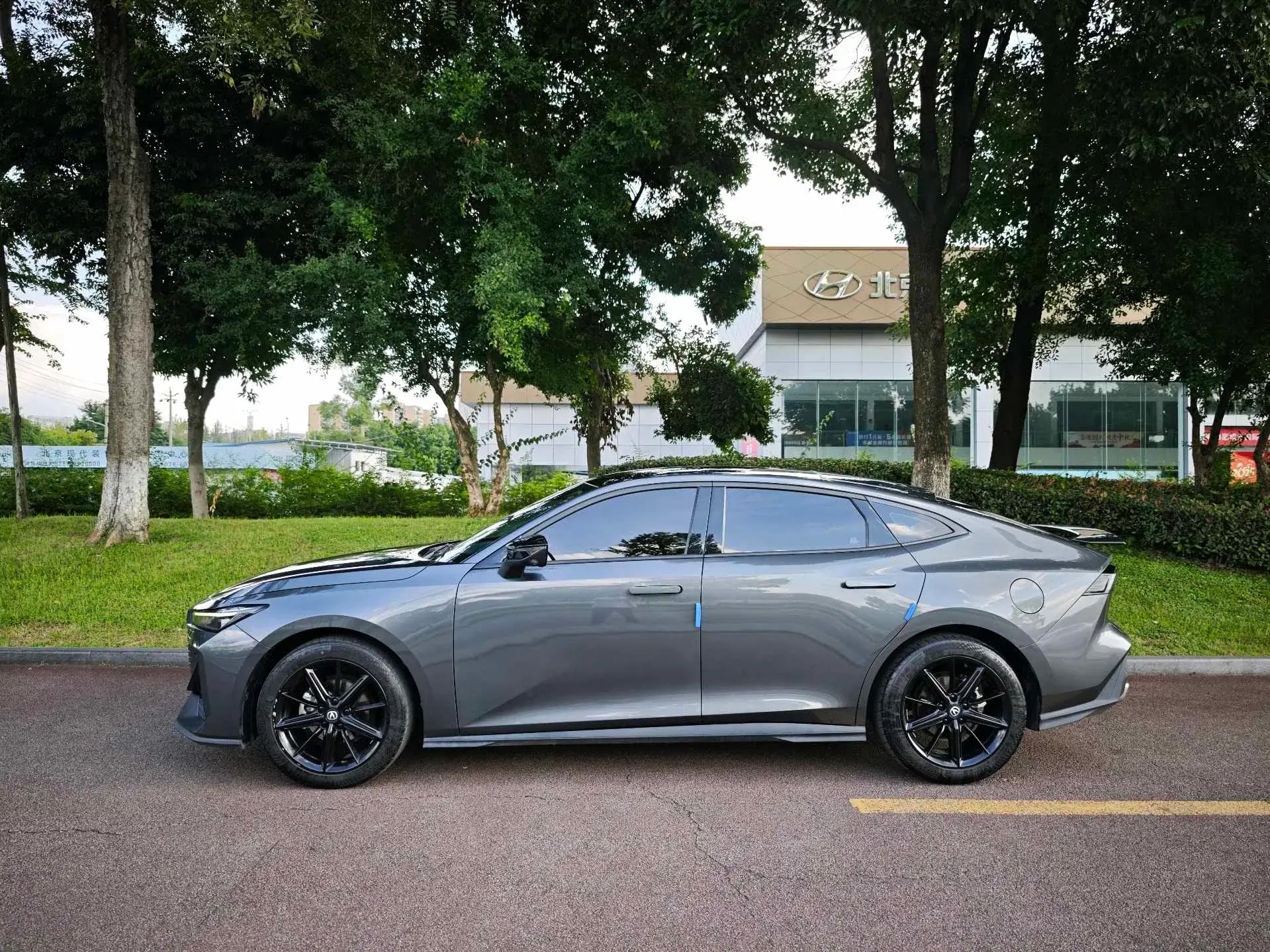 2022 CHANGAN UNI-V thumbnail 3