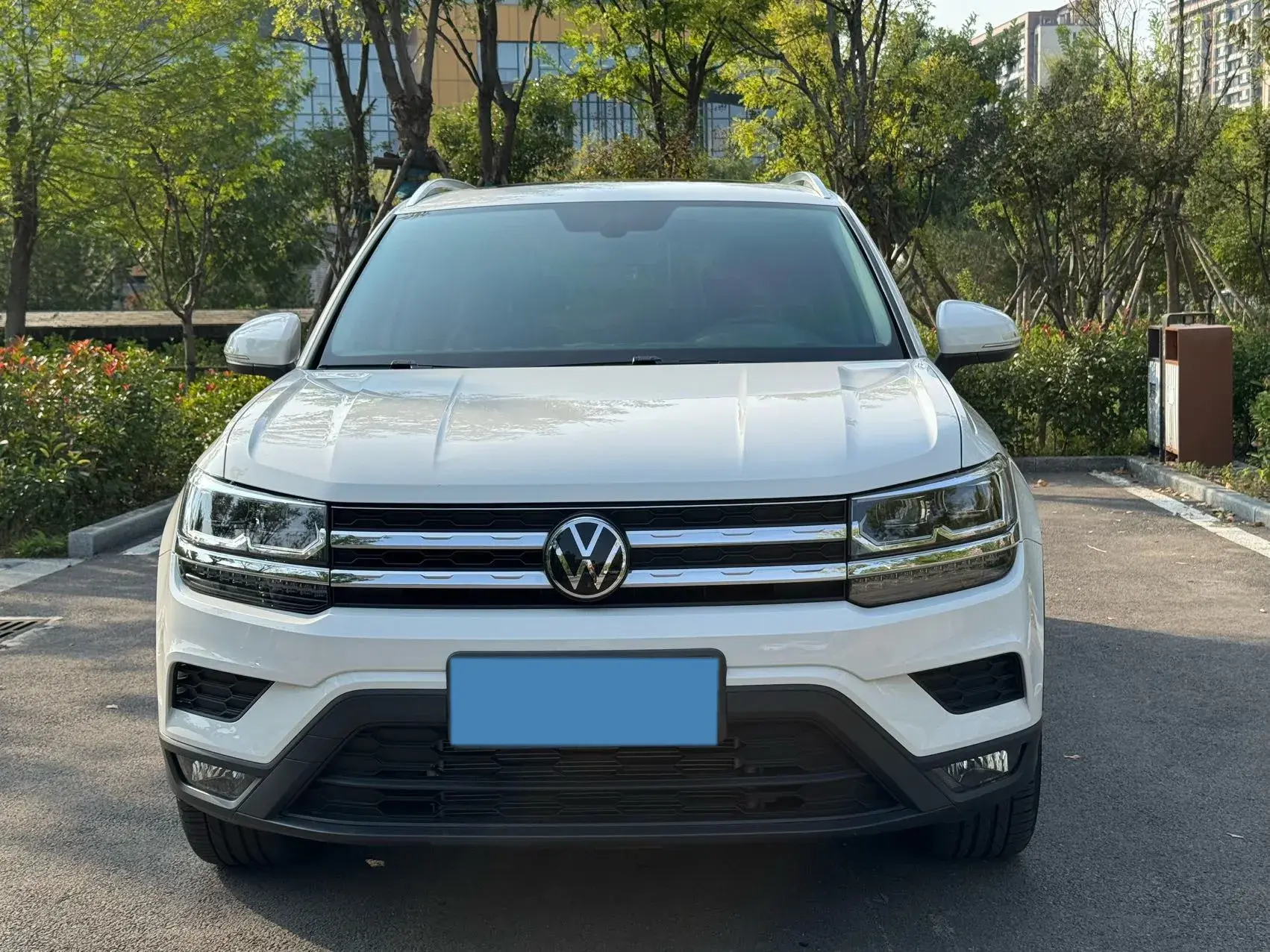 2022 VOLKSWAGEN THARU thumbnail 2