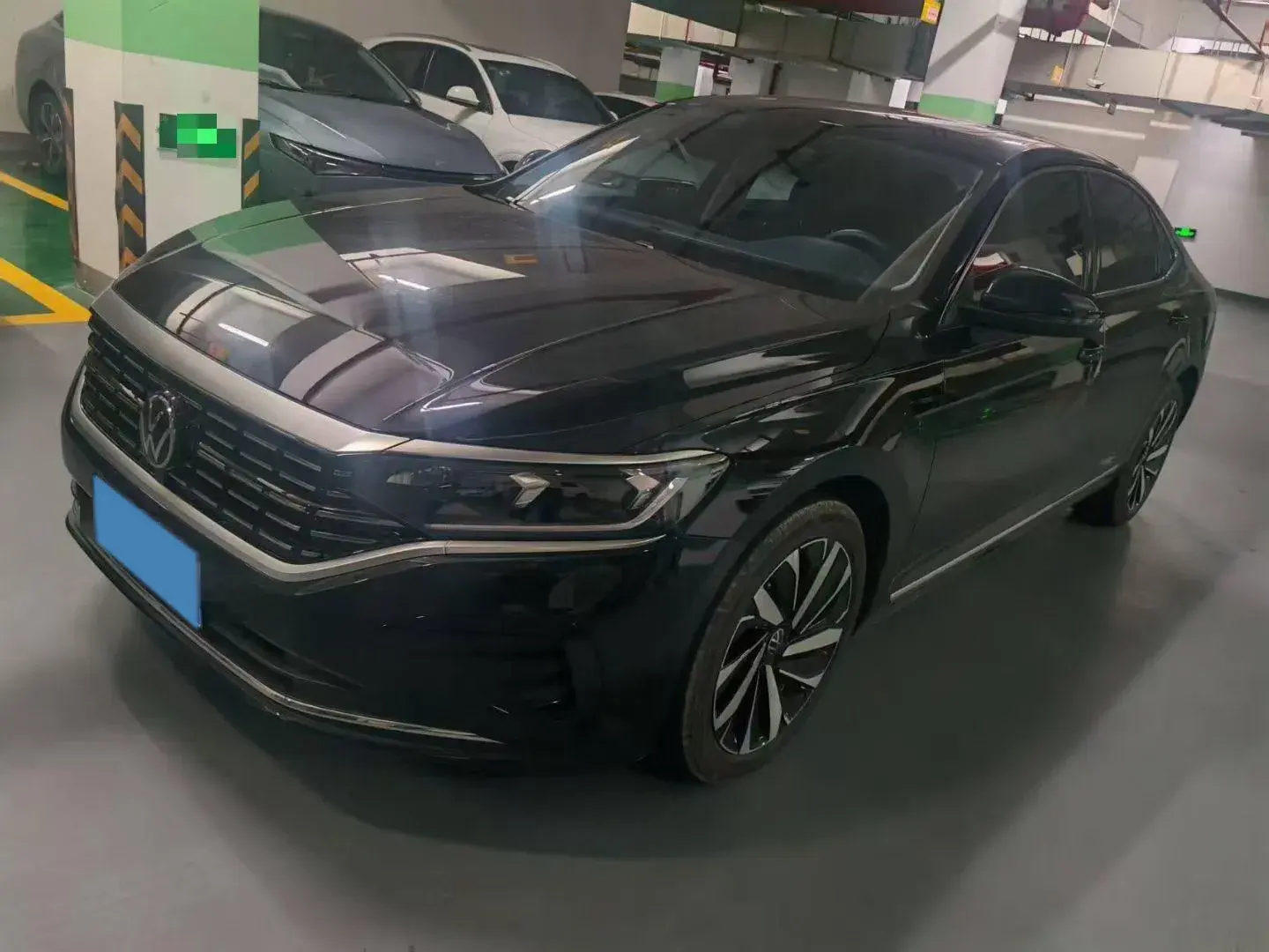 2022 VOLKSWAGEN PASSAT view 1