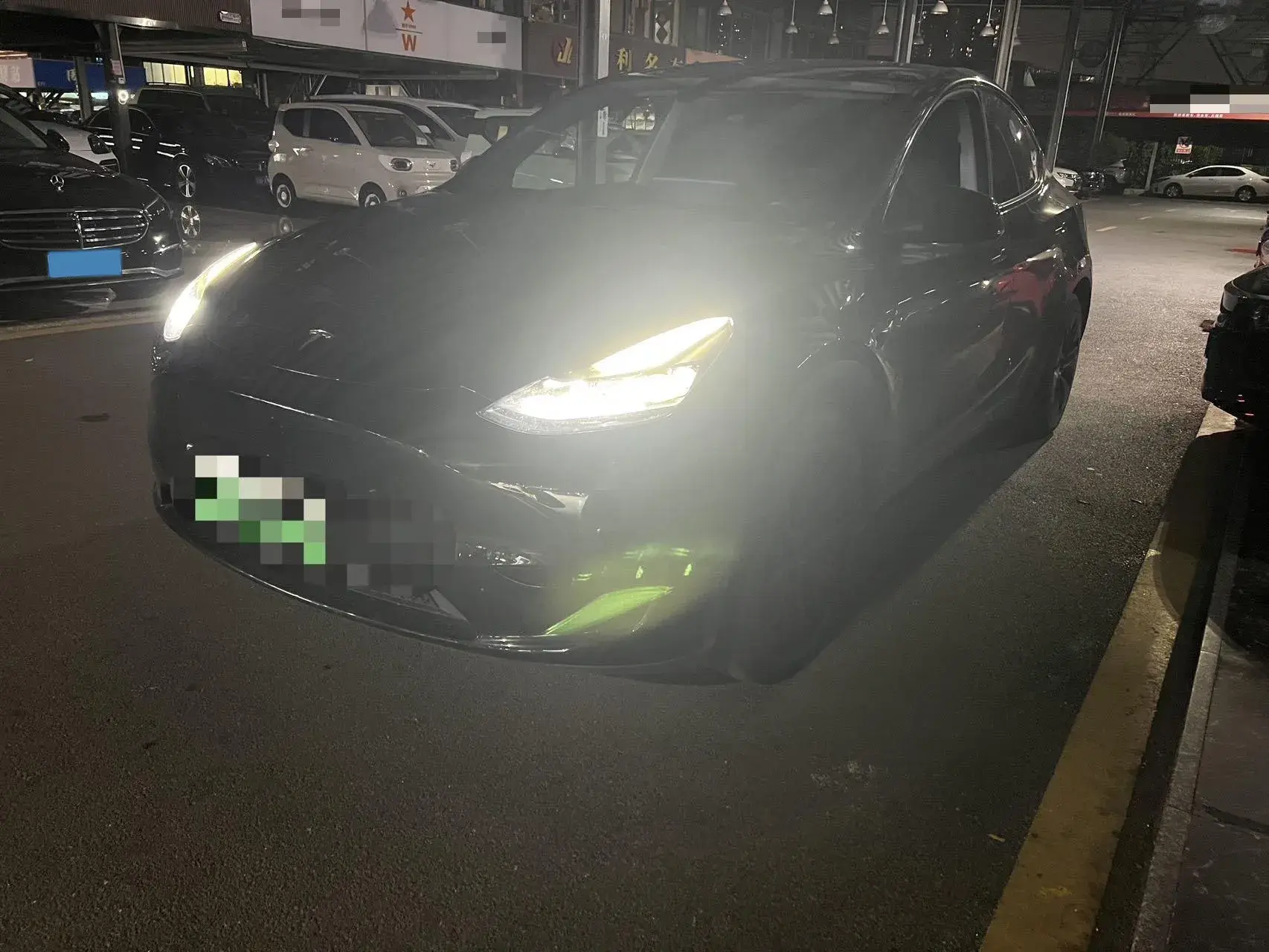 2022 TESLA MODEL view 1