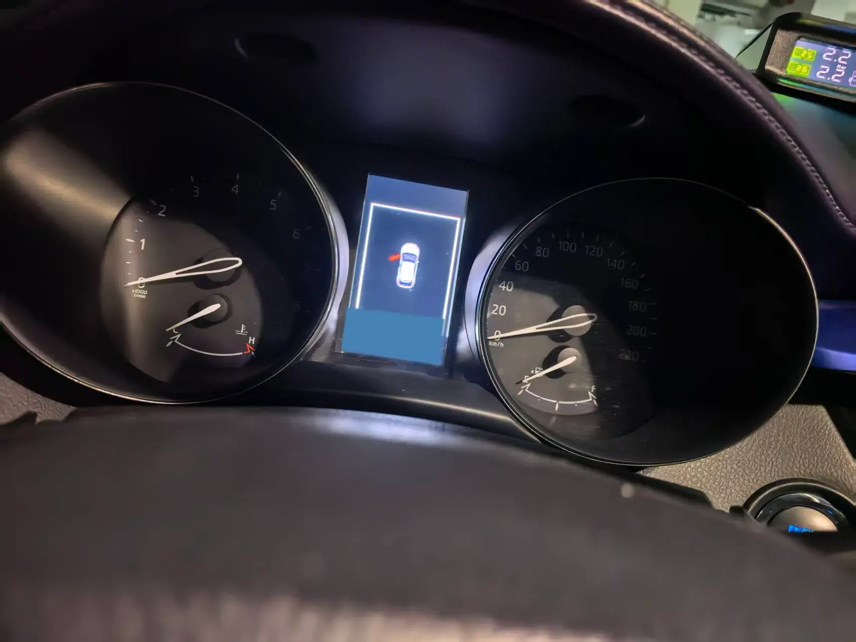 2020 TOYOTA C-HR thumbnail 2