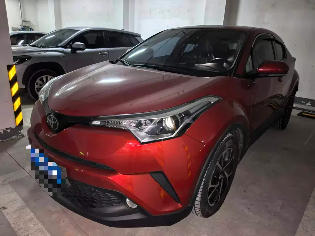 2020 TOYOTA C-HR view 1