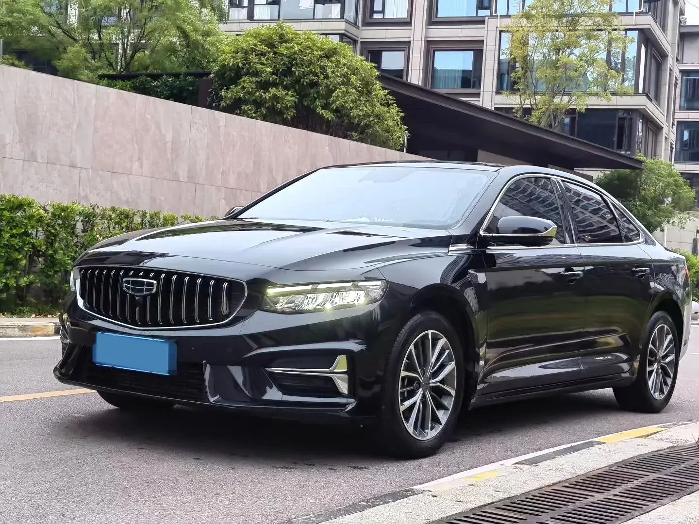 2023 GEELY PREFACE view 1