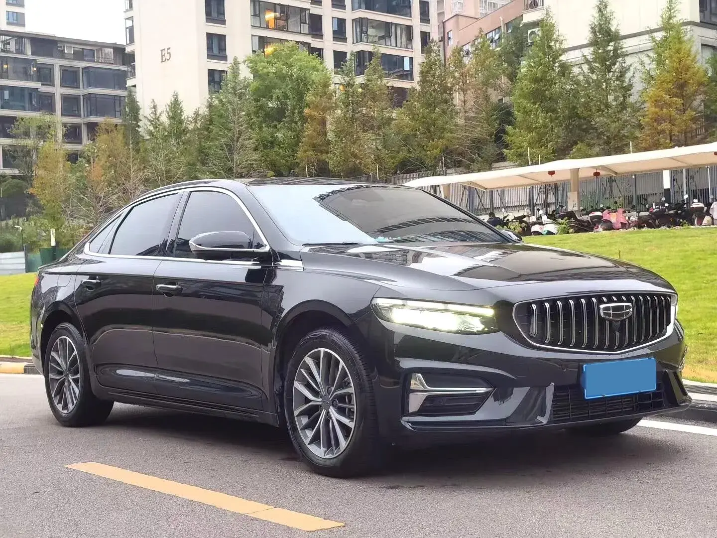 2023 GEELY PREFACE thumbnail 3