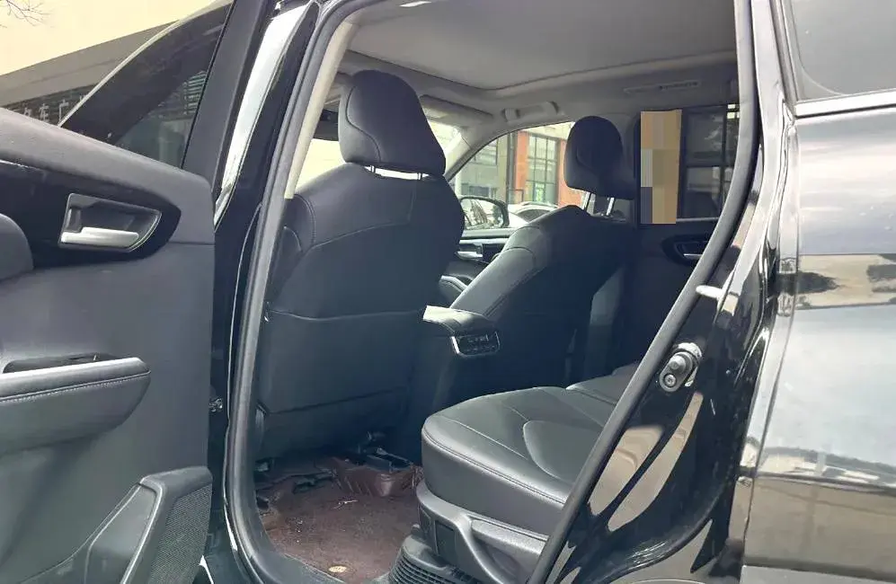 2022 TOYOTA HIGHLANDER thumbnail 3