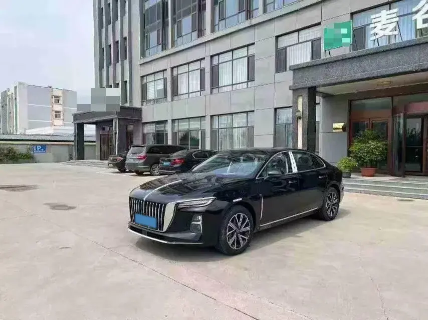 2025 HONGQI H5 view 1
