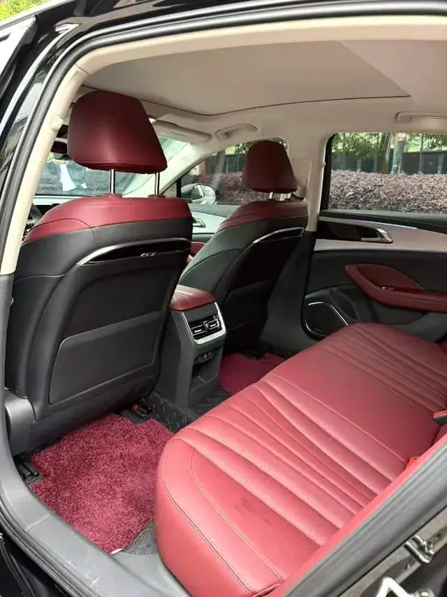 2025 HONGQI H5 thumbnail 3