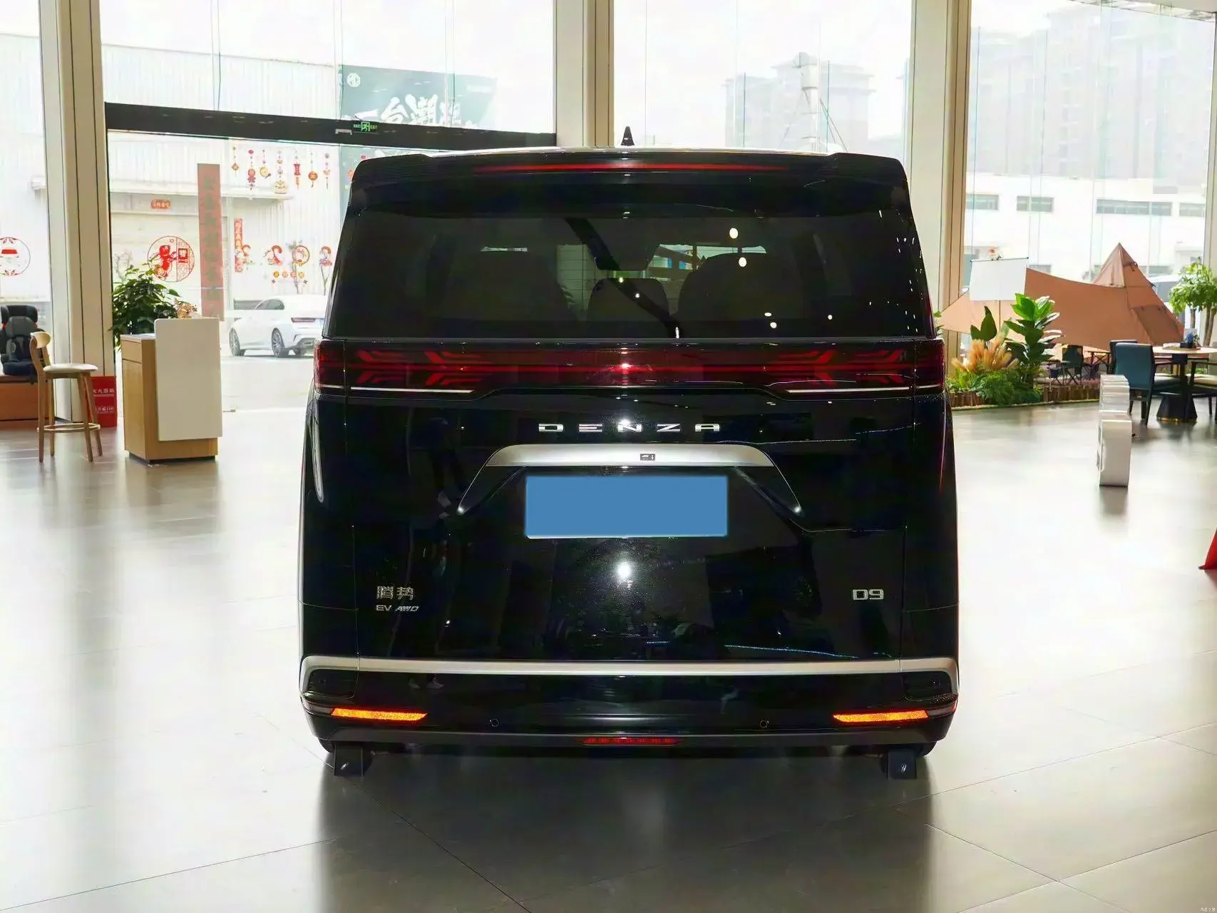 2022 DENZA D9 thumbnail 4