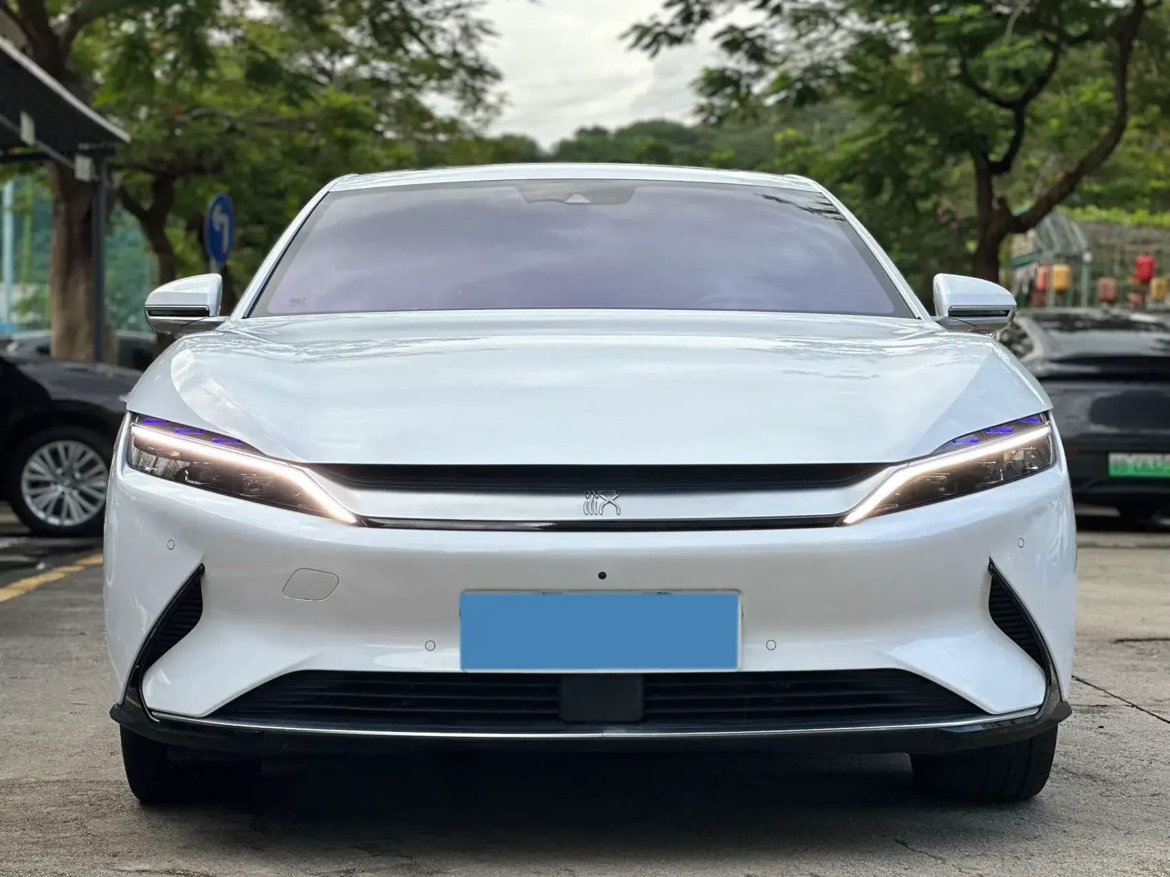 2020 BYD HAN thumbnail 2