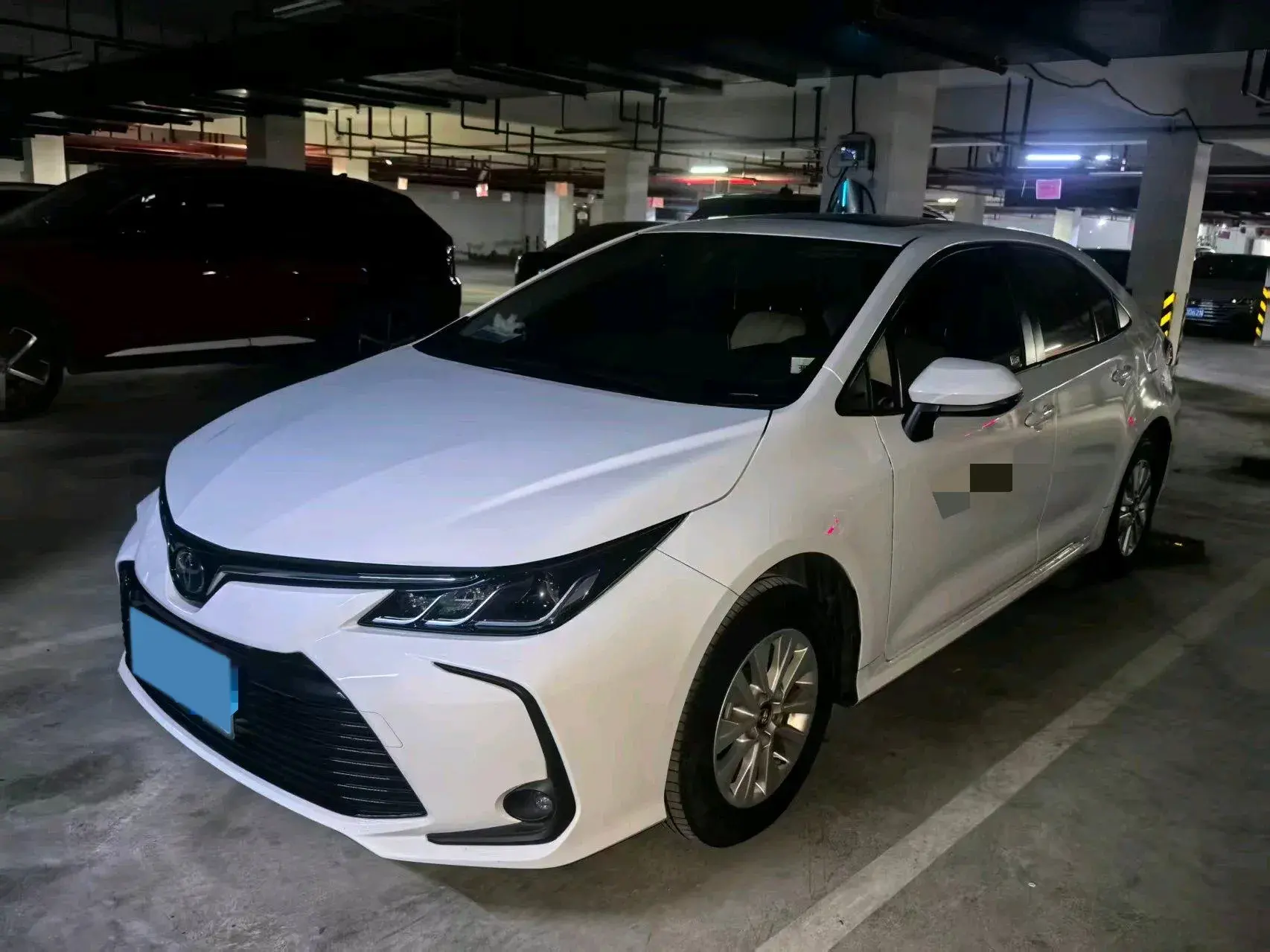2019 TOYOTA COROLLA view 1