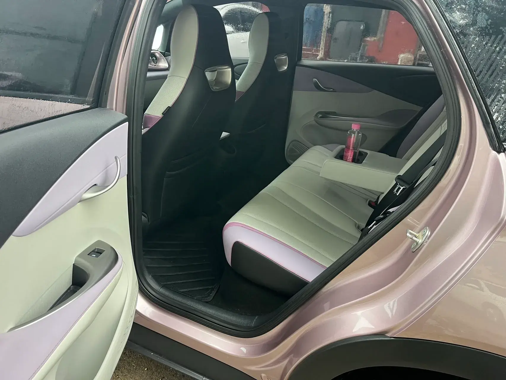 2023 BYD DOLPHIN thumbnail 4