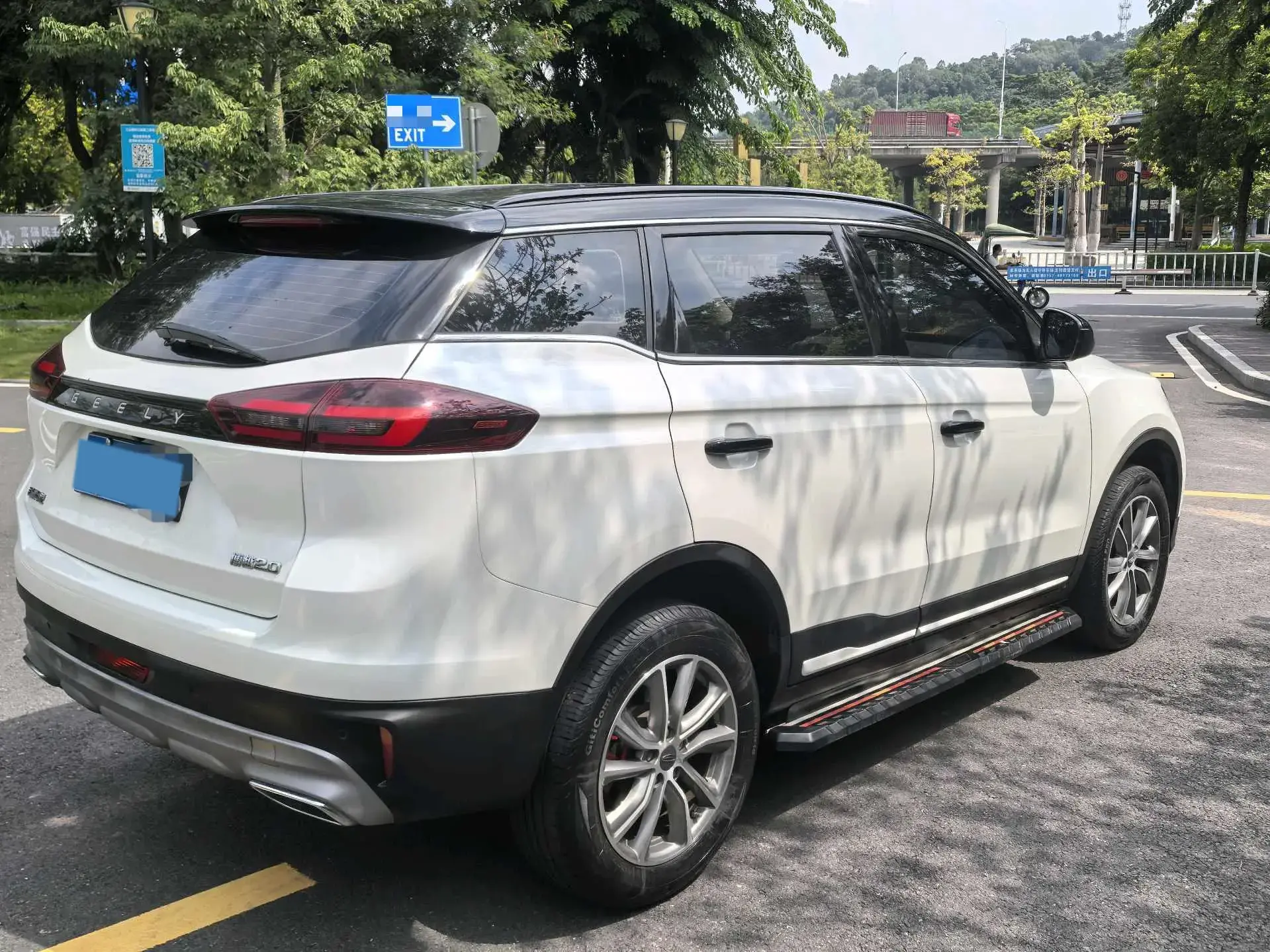 2021 GEELY AZKARRA thumbnail 4