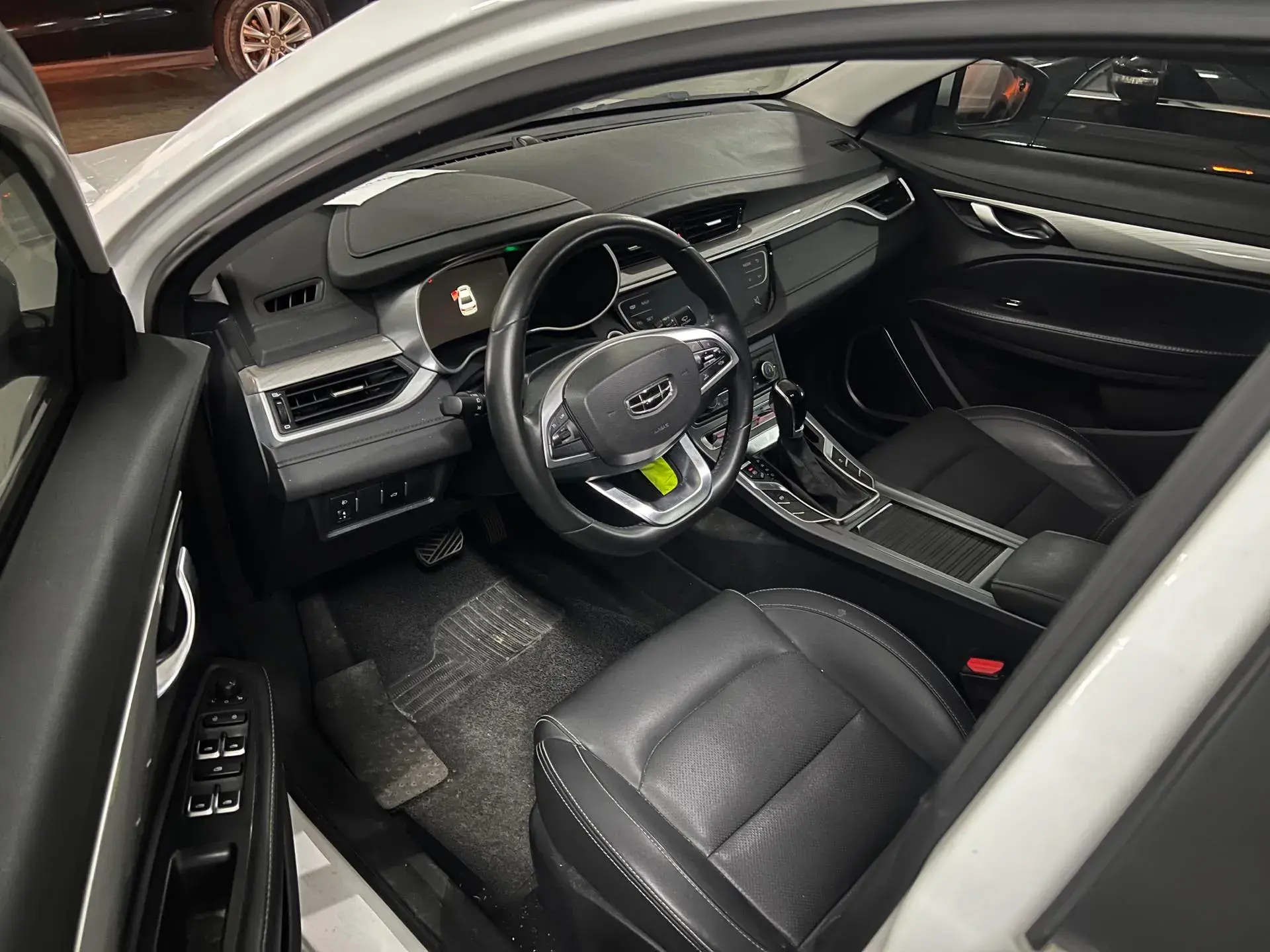 2020 GEELY EMGRAND thumbnail 2