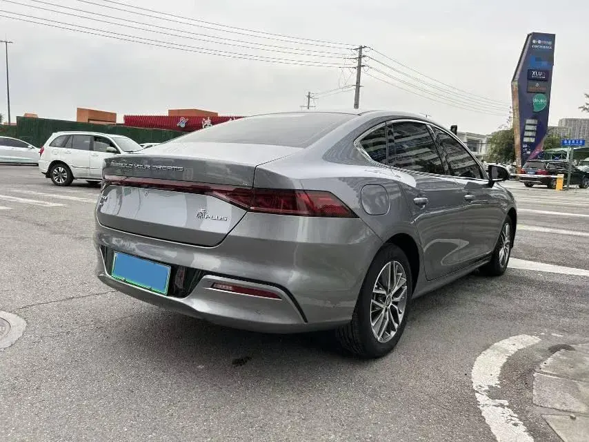 2023 BYD QIN thumbnail 4