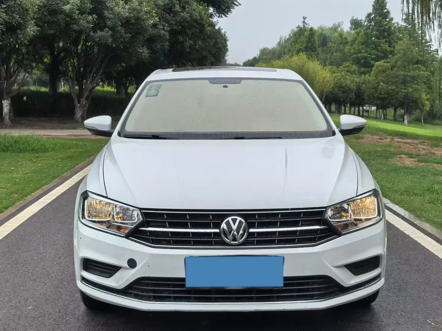 2018 VOLKSWAGEN BORA thumbnail 2