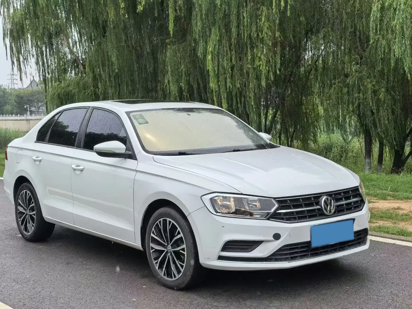 2018 VOLKSWAGEN BORA thumbnail 3