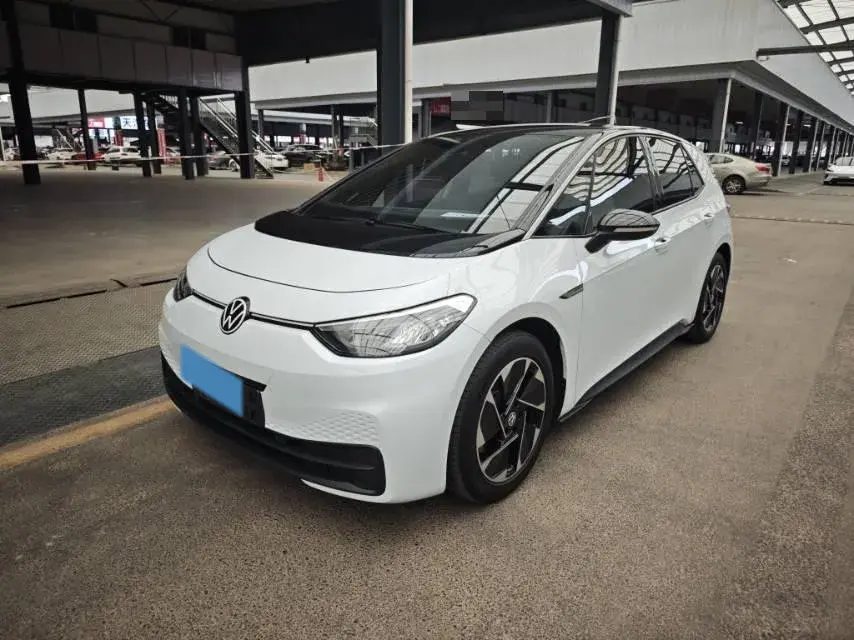 2023 VOLKSWAGEN ID.3 view 1