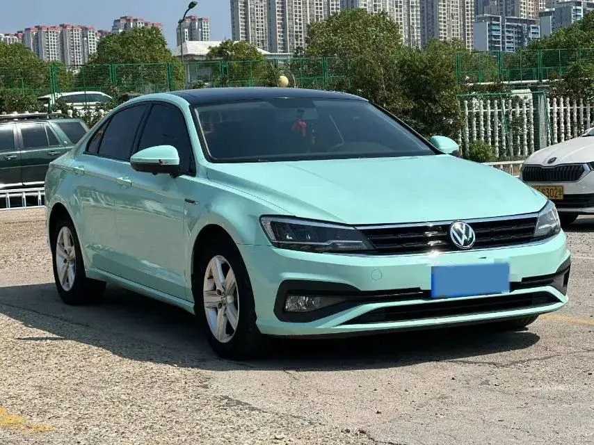 2019 VOLKSWAGEN LAMANDO thumbnail 2