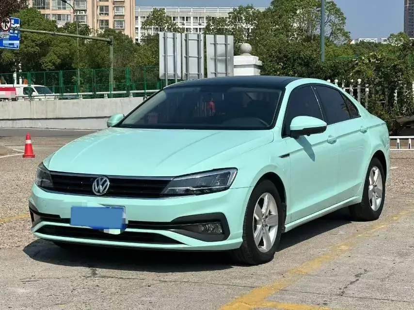 2019 VOLKSWAGEN LAMANDO view 1
