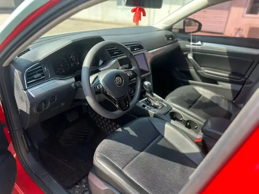 2019 VOLKSWAGEN LAMANDO thumbnail 4